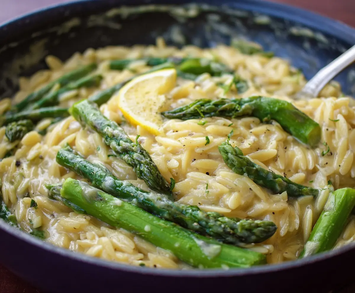 Creamy Lemon Garlic Orzo with Asparagus